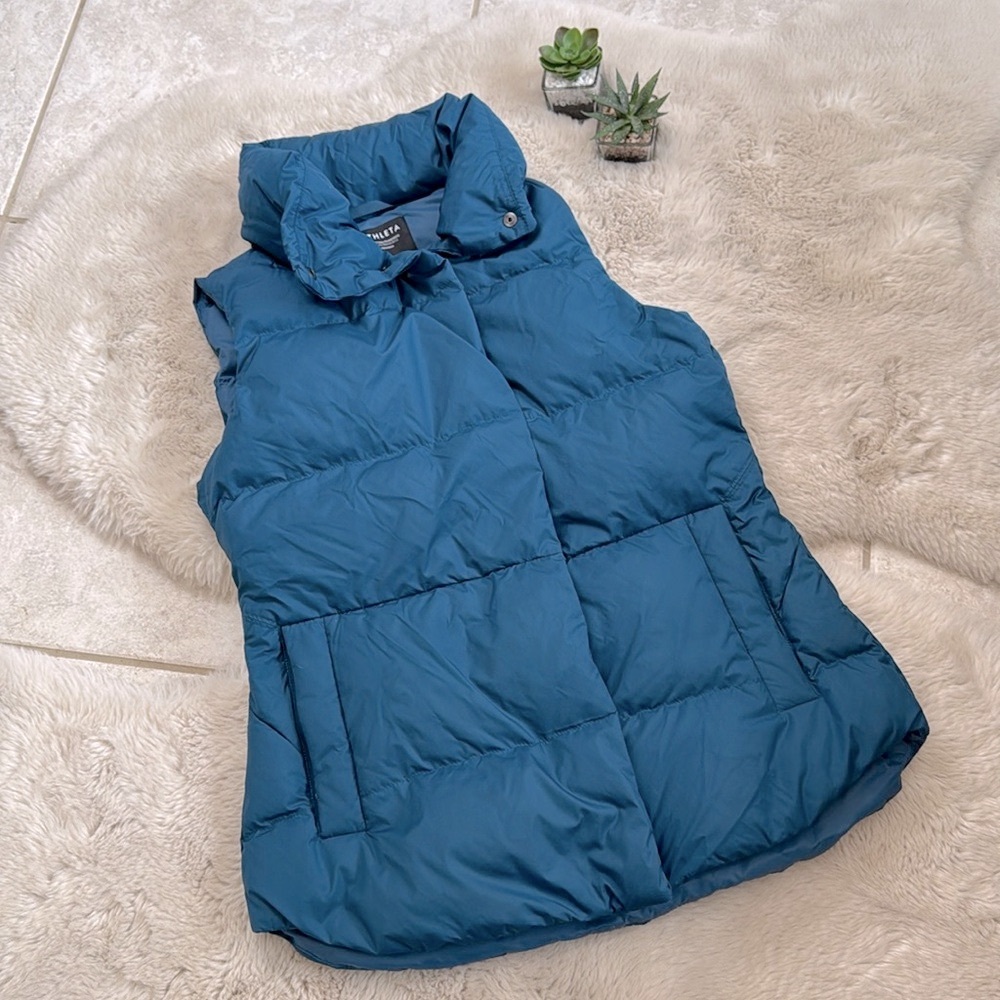 Athleta Downtown Puffer Vest Down in Dark Sardina Blue / Teal Small Semi Fitted - Picture 2 of 14